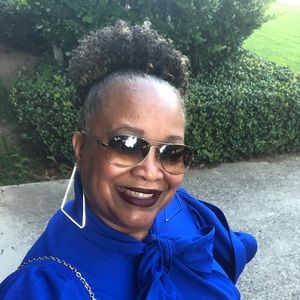 Meet your Posher, Sonya